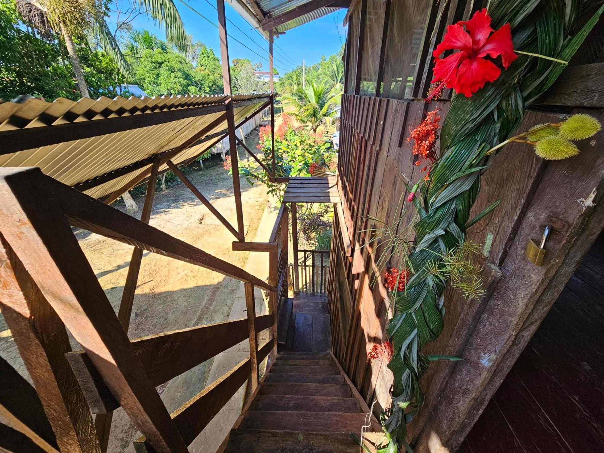 Resguardo Indigena Yagua Hotel Internado Santa Sofia Kültér fotó