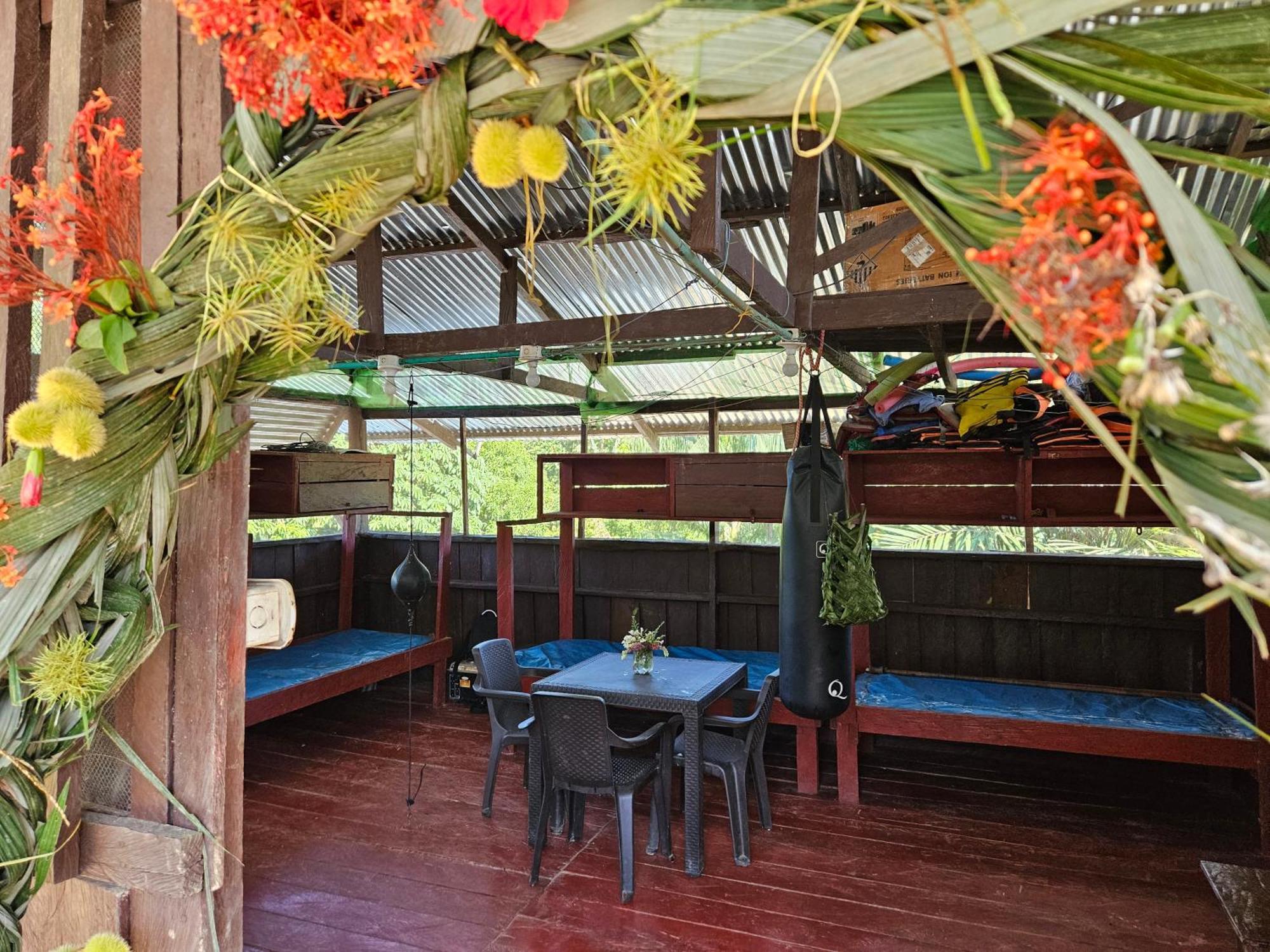 Resguardo Indigena Yagua Hotel Internado Santa Sofia Kültér fotó