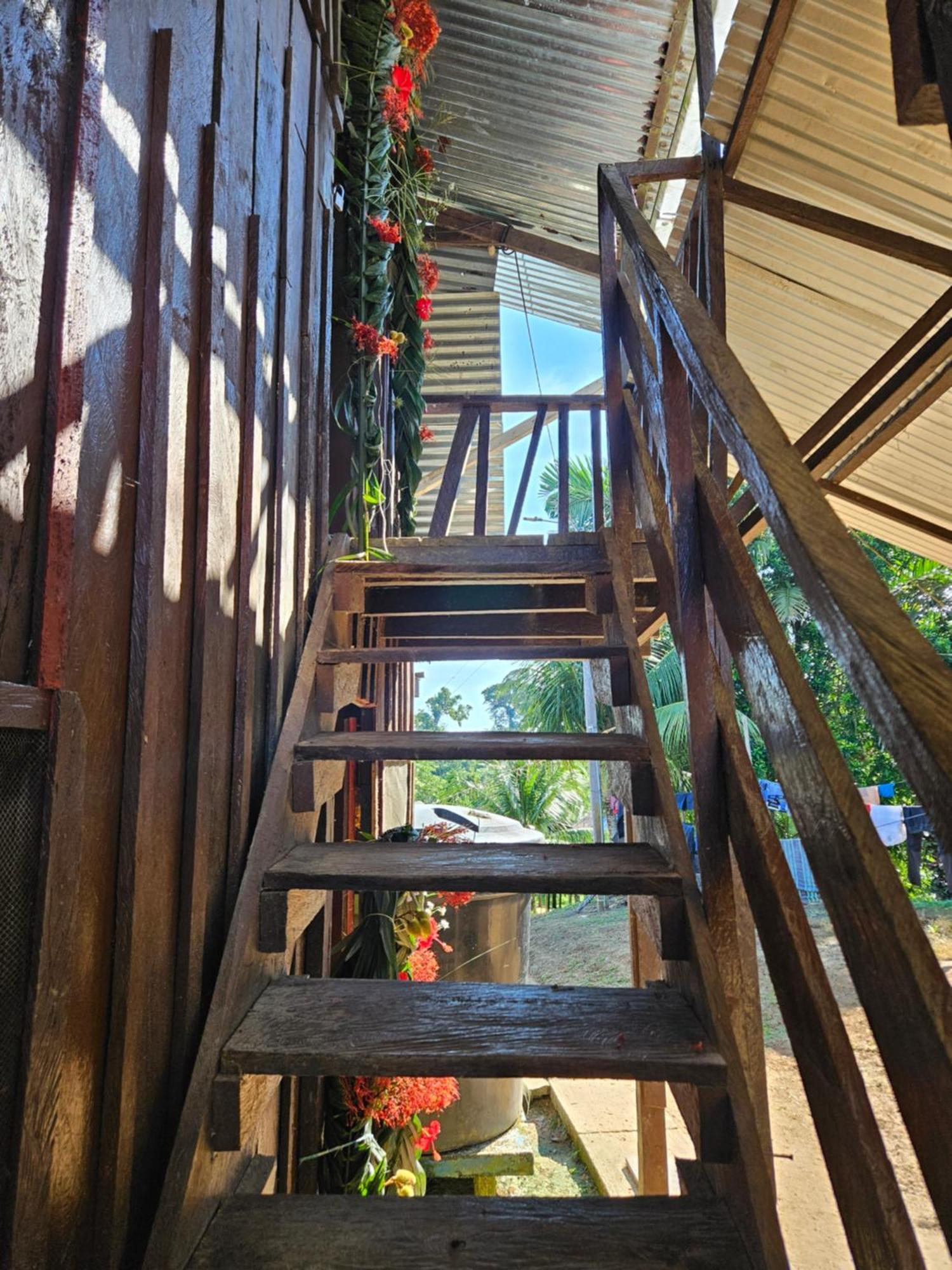 Resguardo Indigena Yagua Hotel Internado Santa Sofia Kültér fotó