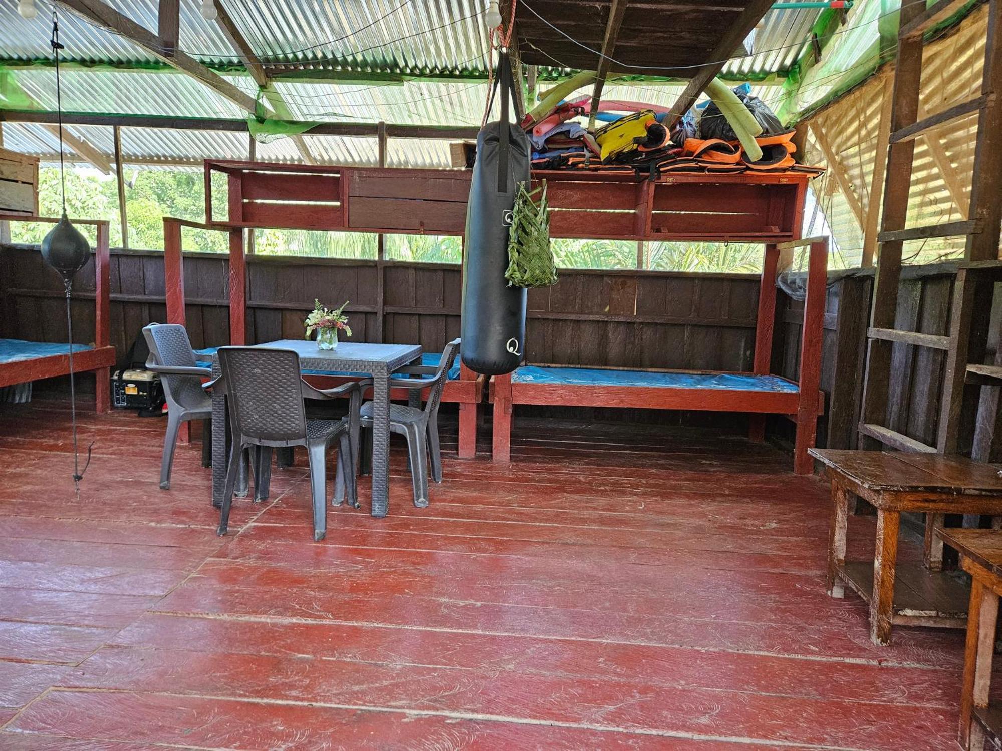 Resguardo Indigena Yagua Hotel Internado Santa Sofia Kültér fotó