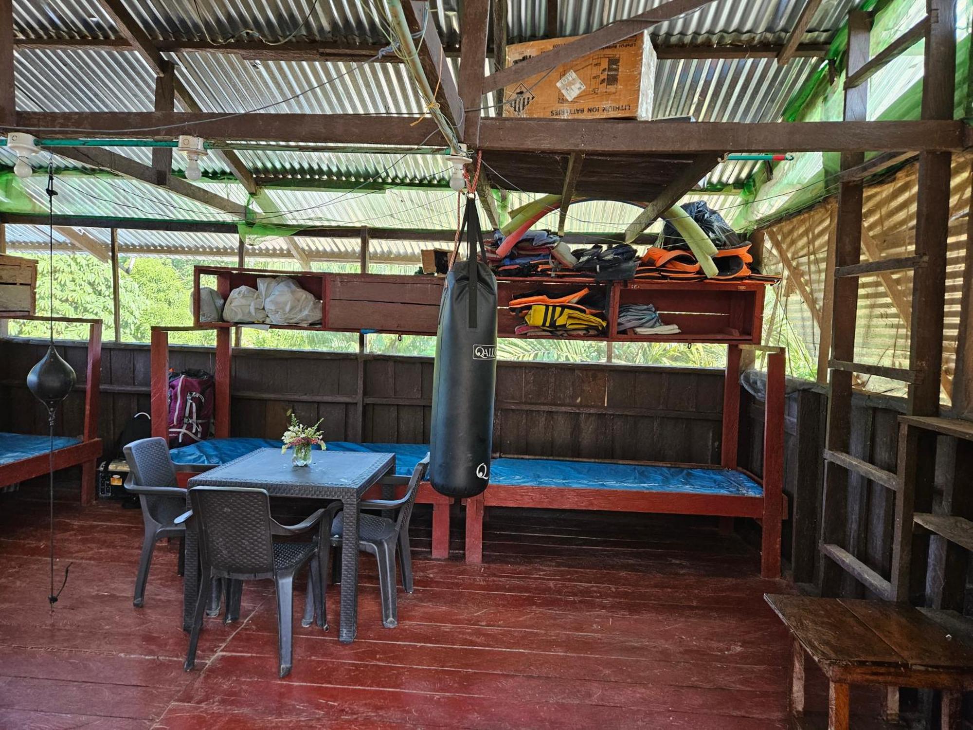 Resguardo Indigena Yagua Hotel Internado Santa Sofia Kültér fotó